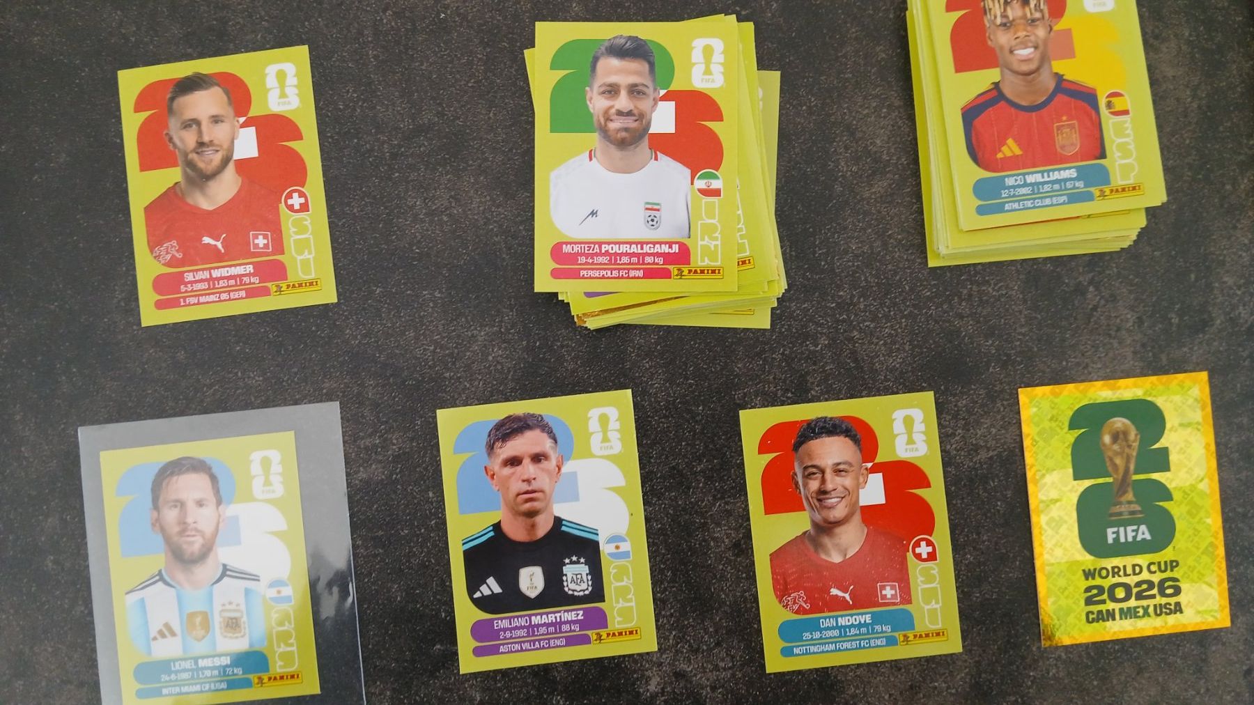 Panini Carte collezionabili: 350+ panini sticker – Nuovo (secondo la descrizione) da Montana venduto da Mick003
