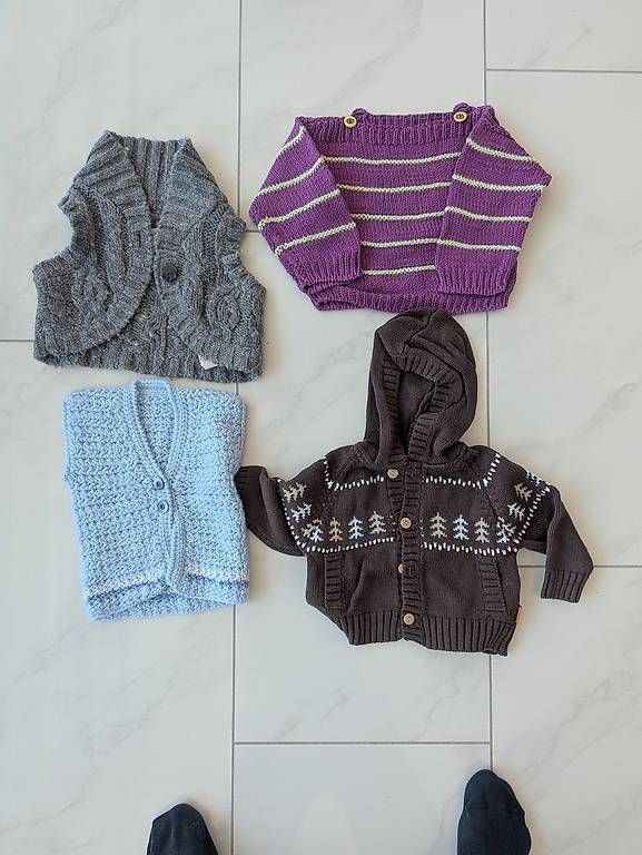 Lotti & Set di vestiti: 18teiliges Kleiderpaket Gr. 62, eher warm/Winter – Usato da Bremgarten AG venduto da piccola_stella 3