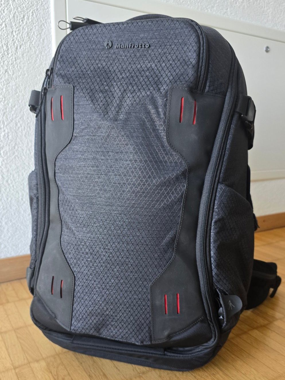 Manfrotto Sacs à dos: Manfrotto Pro Light Flexloader, professioneller Fotorucksack – D'occasion à Stäfa par oakster