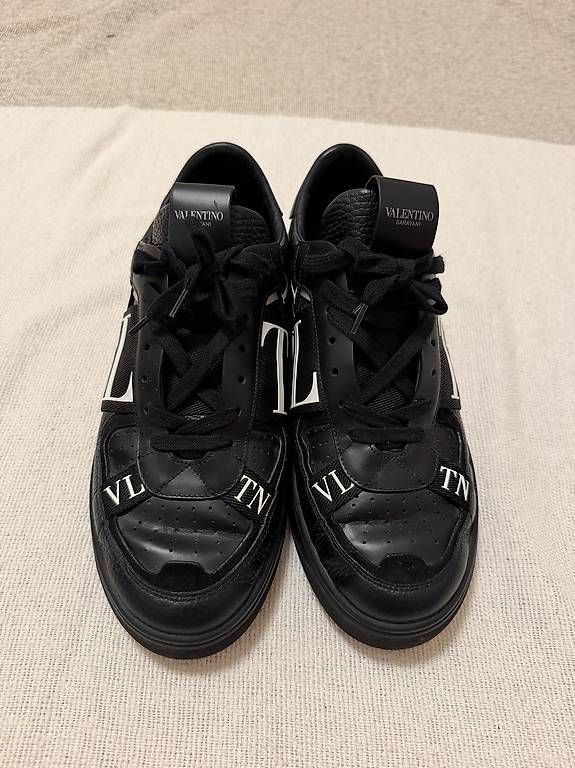 Scarpe da uomo: Valentino Schuhe Gr.43.5  – Usato da Recherswil venduto da Leonora1997 1