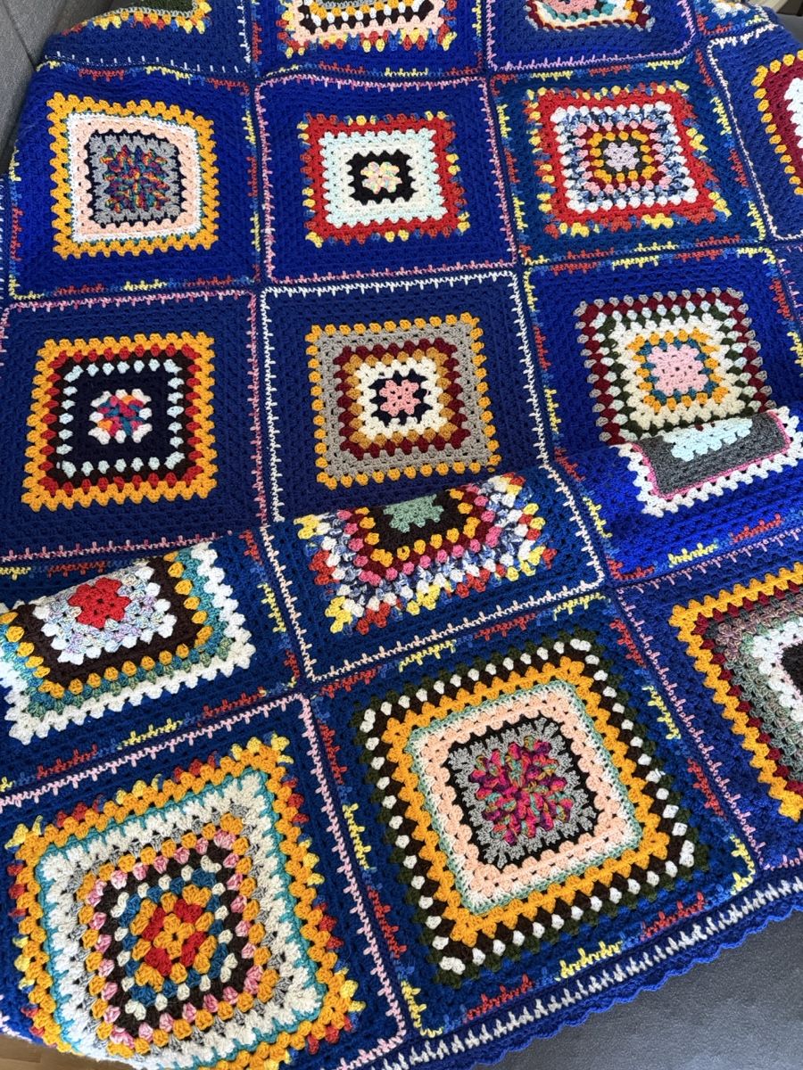 Coperte: Selbsglehäkelte Decke Granny Square NEU – Nuovo e nell'imballaggio originale da Aarau venduto da melaniefhr2000