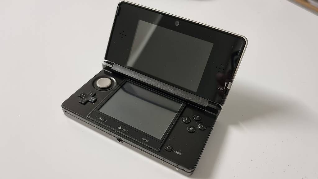 Nintendo Consoles: NINTENDO 3DS INKL.MARIOKART 7 – D'occasion à Unterengstringen par Baldyman 1