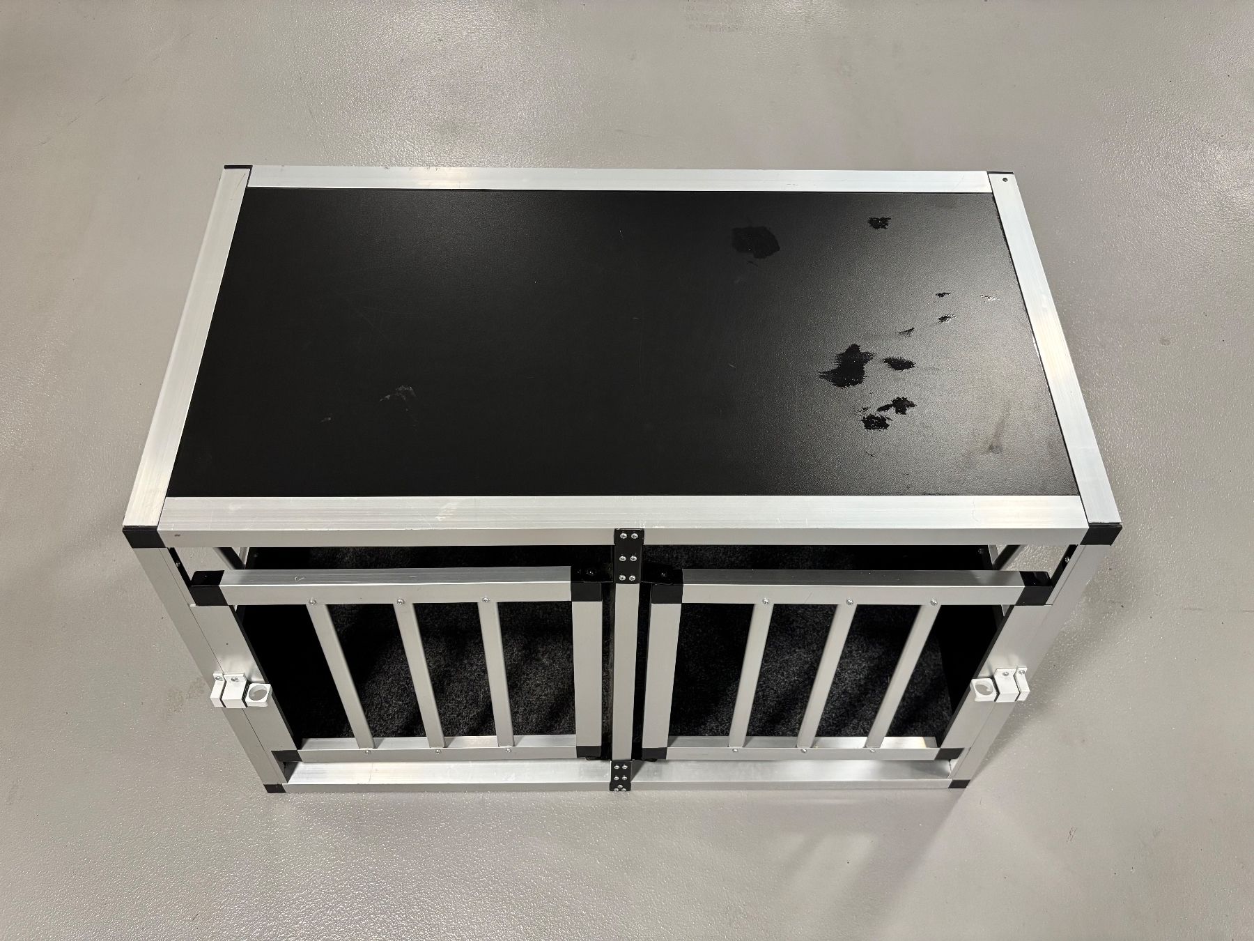 Niches, paniers: Doppel-Hundebox mit Trennwand – D'occasion à Neunkirch par autoscooter57 5