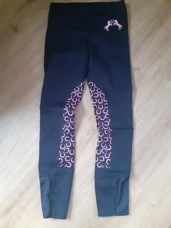 neuwertige Reithose 134/140