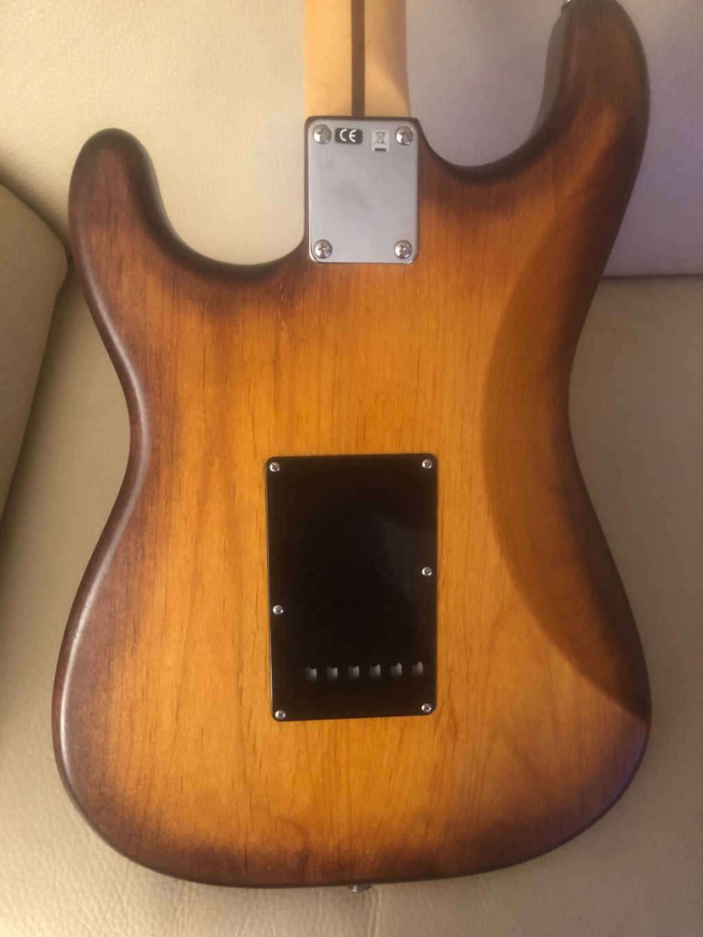 Fender Strumenti musicali: Fender Stratocaster USA 2014 – Nuovo (secondo la descrizione) da Yverdon-les-Bains venduto da joa_6hbx 4