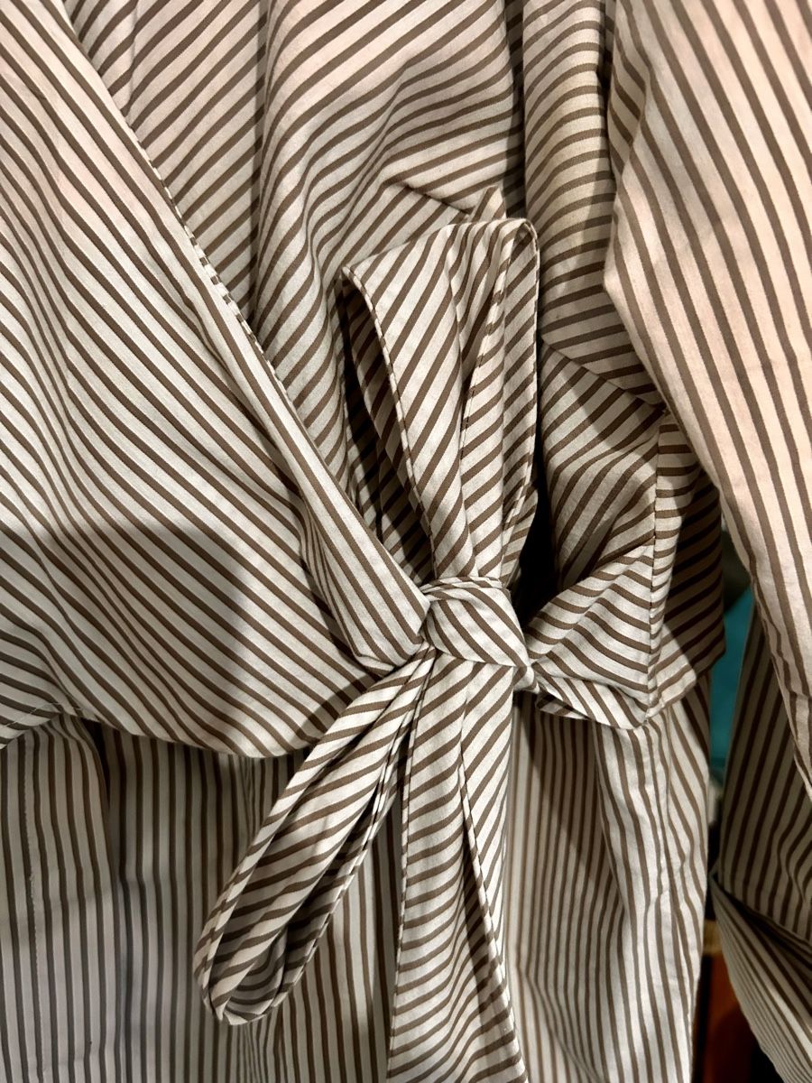 Camicette: Camicia a righe con fiocco – Usato da Dongio venduto da Alessia-sShop88 1