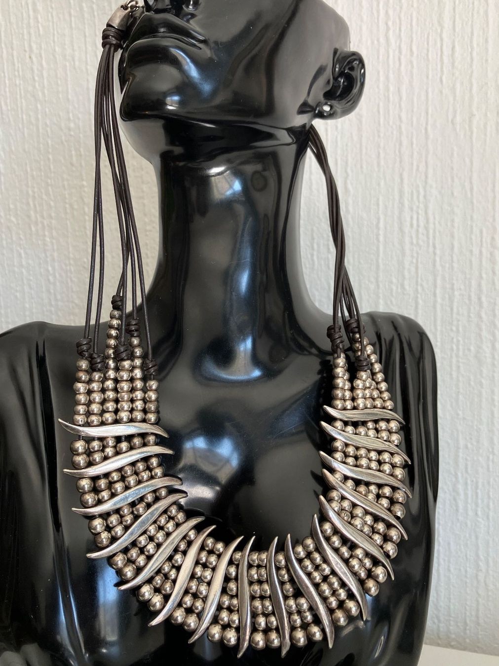 Catenine: Collier  Plastron Marque  CICLON Made In Espagne – Usato da Peseux venduto da CharmeCommerce 1