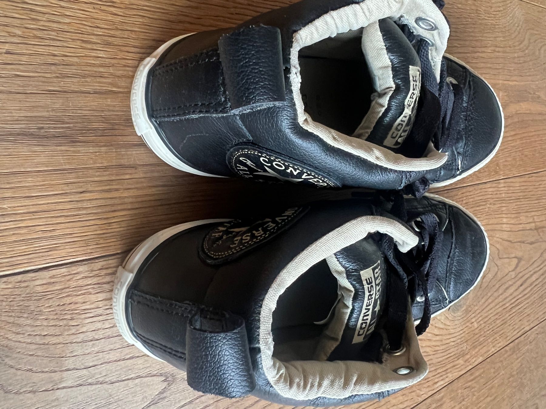 Converse Scarpe per ragazzi: Converse All Star schwarz hightop Gr37.5 – Usato da Uerikon venduto da Saffagirl 9