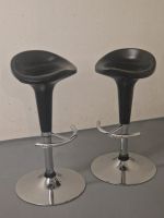 Moderne, höhenverstellbare Barhocker