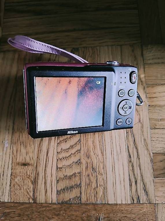 Fotocamera: Nikon Coolpix S3300 16MP – Usato da La Chaux-de-Fonds venduto da Honit.ch 1