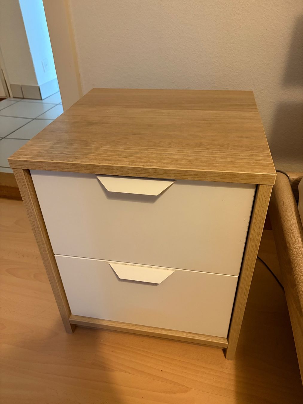 Ikea Comodini: 2x Ikea Nachttisch mit Schubladen – Usato da Ostermundigen venduto da TianaTiara