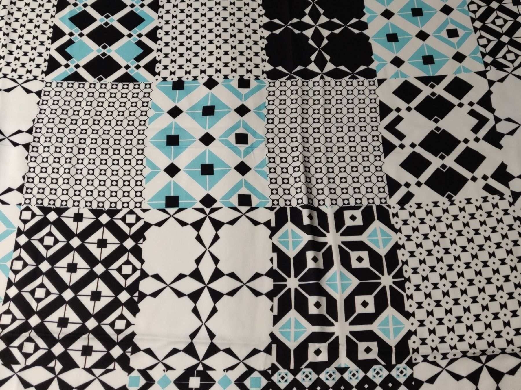 Tessuti: Viskose Cady von Isabell Marant 2x1.4m Square – Nuovo (secondo la descrizione) da Lufingen venduto da Voyager7 2