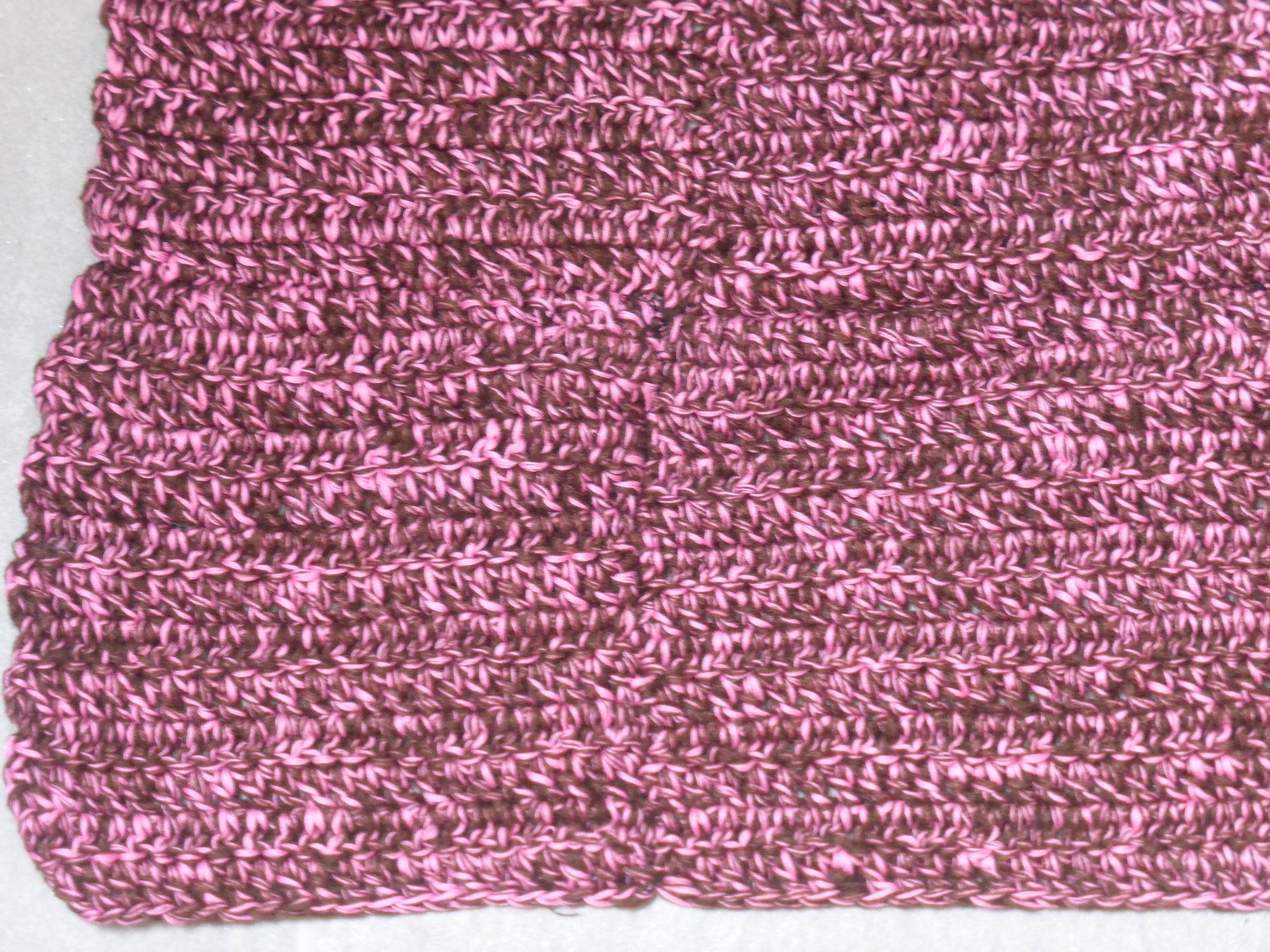 Coperte: Handgestrickte Babydecke violett NEU – Nuovo (secondo la descrizione) da Kefikon TG venduto da sandragruen 1