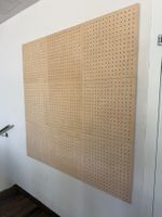 Geniale Lochwand mit div. Stiften - wie neu!
