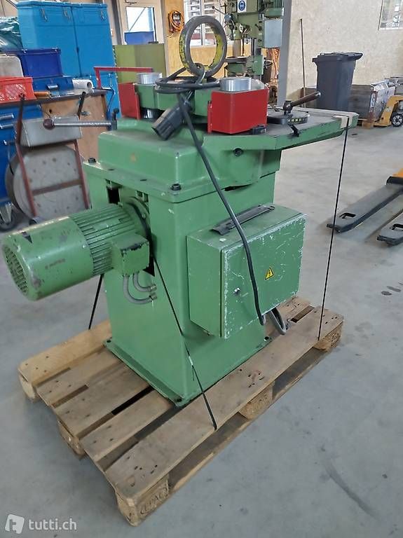 Tutte le macchine: Boschert Ausklinkmaschine LB12 – Usato da Märstetten venduto da isola15 1