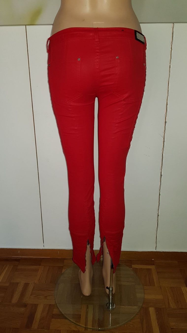 Zara Jeans: Jeans ZARA  Taille/Grosse  34 CH – Gebraucht aus Cossonay-ville von Super-Price-Quality 6