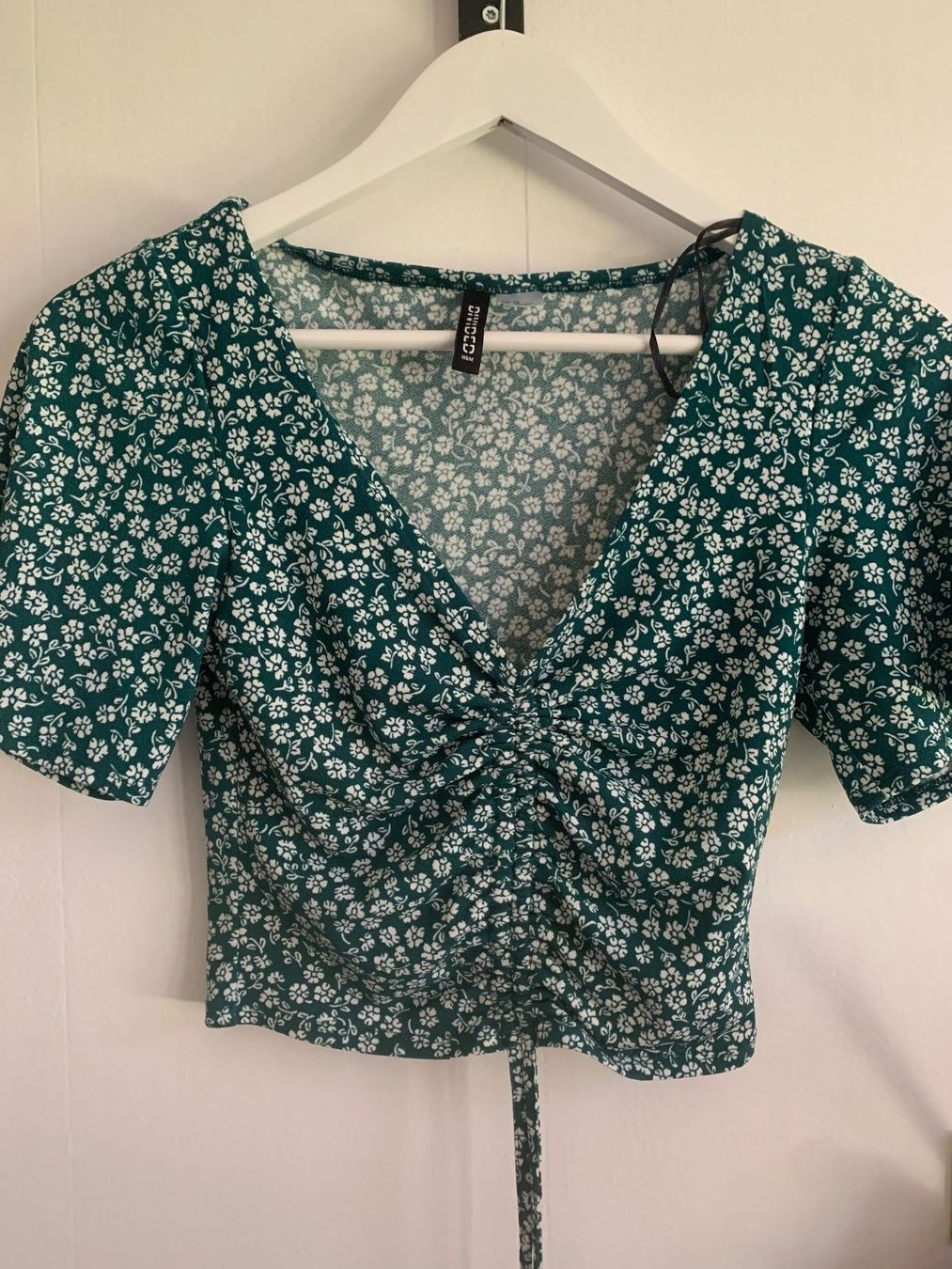H&M Blusen: Sommerbluse Divided geblümt – Gebraucht aus Gondiswil von kaj_26vz