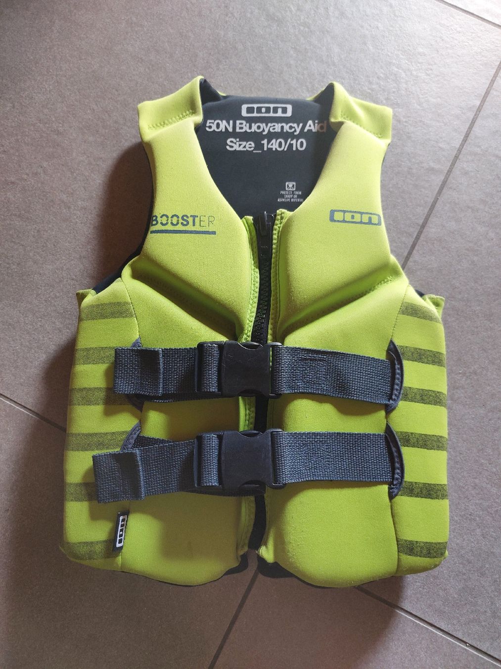 Gilets de sauvetage: Schwimmhilfe ION 50N Grösse 140 – D'occasion à Interlaken par Snowy007