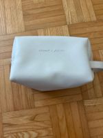Swiss First Class Amenity Kit von Zimmerli