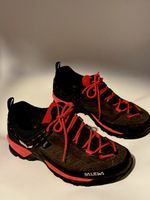 Salewa Mountain Trainer GTX Shoes Black Red Size 39