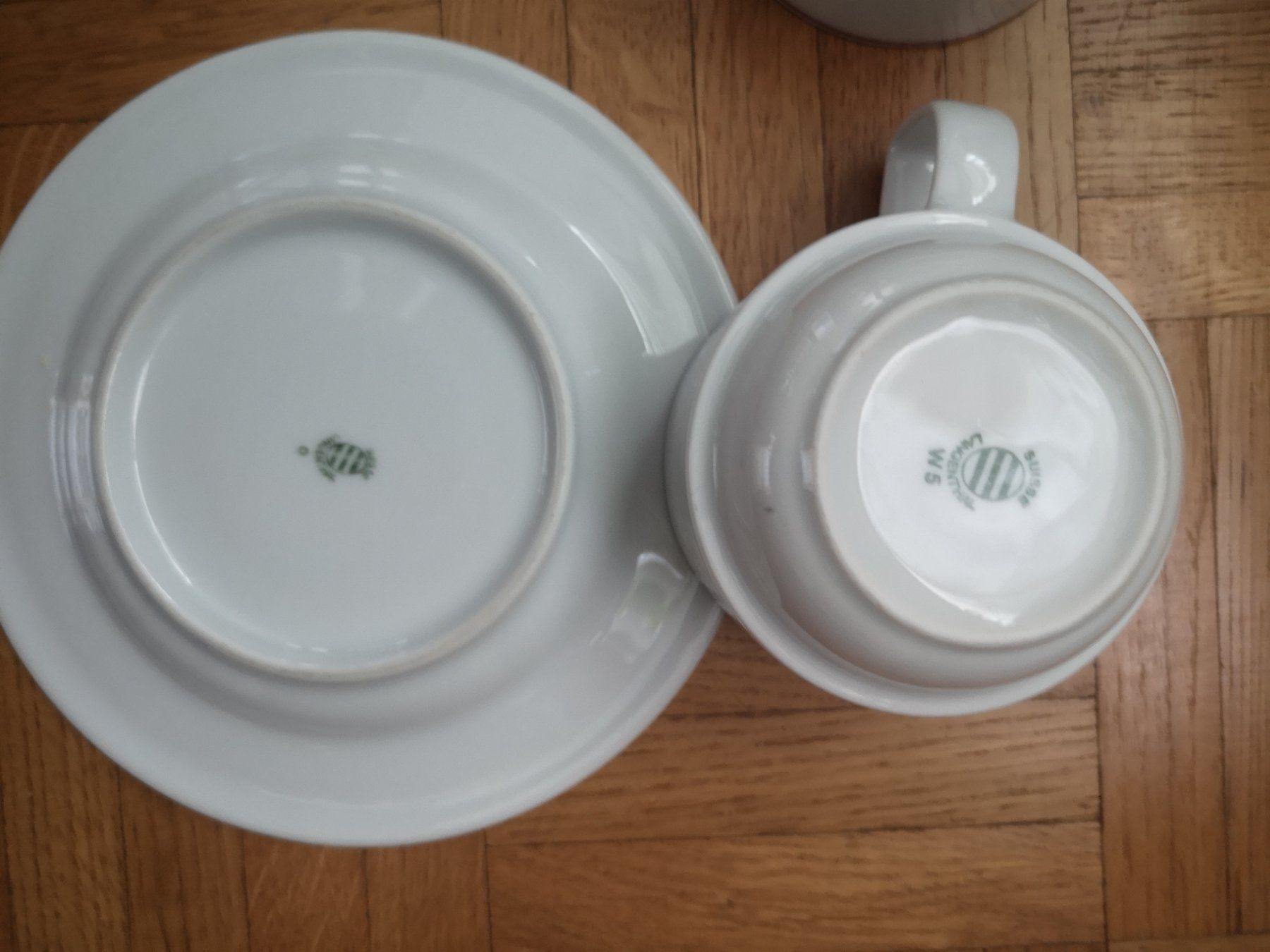 Set di piatti: Schweizer Langenthal Kaffeetassen und Teller – Nuovo (secondo la descrizione) da Dietikon venduto da aro_mr6l 3