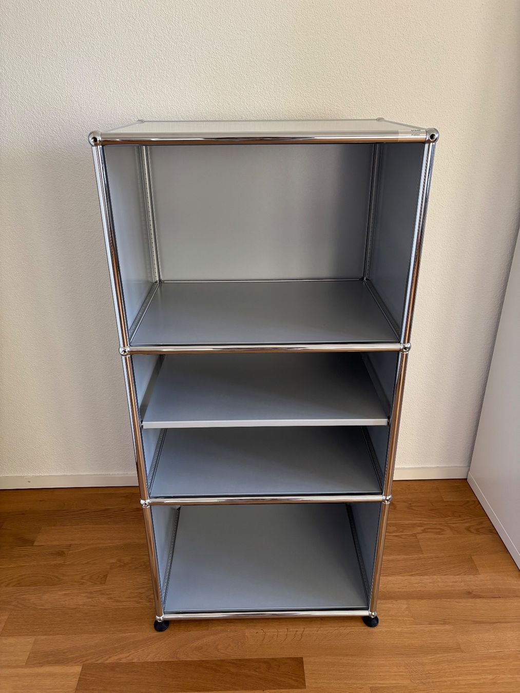 USM Regale: USM Haller Regal, grau – Gebraucht aus Olten von len_y9n7