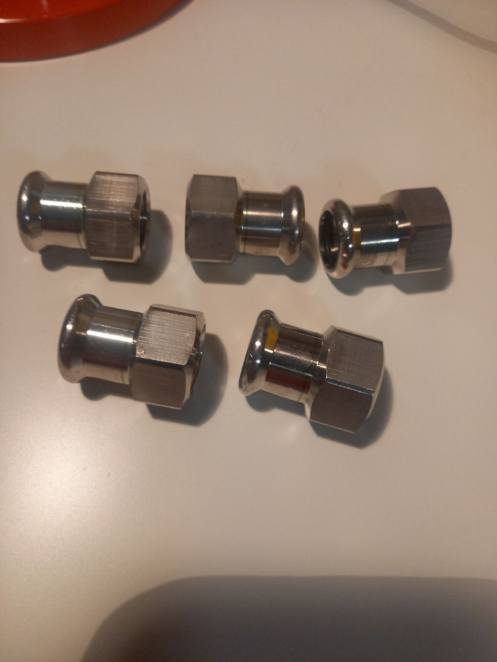 Armaturen: 6 Raccordi a pressare inox – Neu (gemäss Beschreibung) aus Minusio von epp_cty9 1