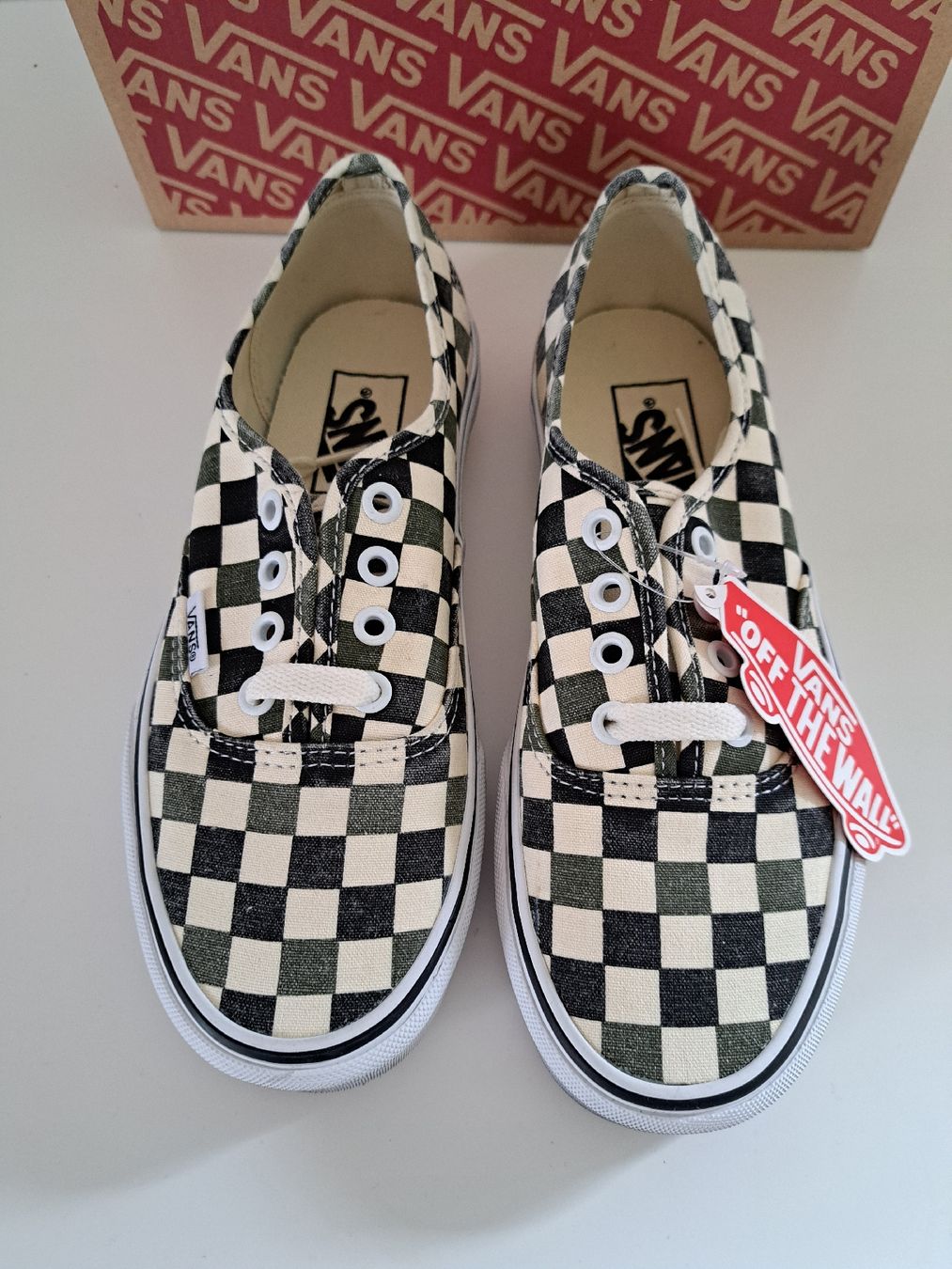 Vans Scarpe da uomo: Vans – Nuovo e nell'imballaggio originale da Romont BE venduto da cel_2qsz