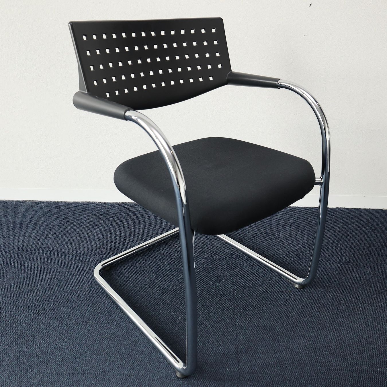 Vitra Chaises: Vitra Vis a Vis Freischwinger – D'occasion à Affoltern am Albis par Zapro 3