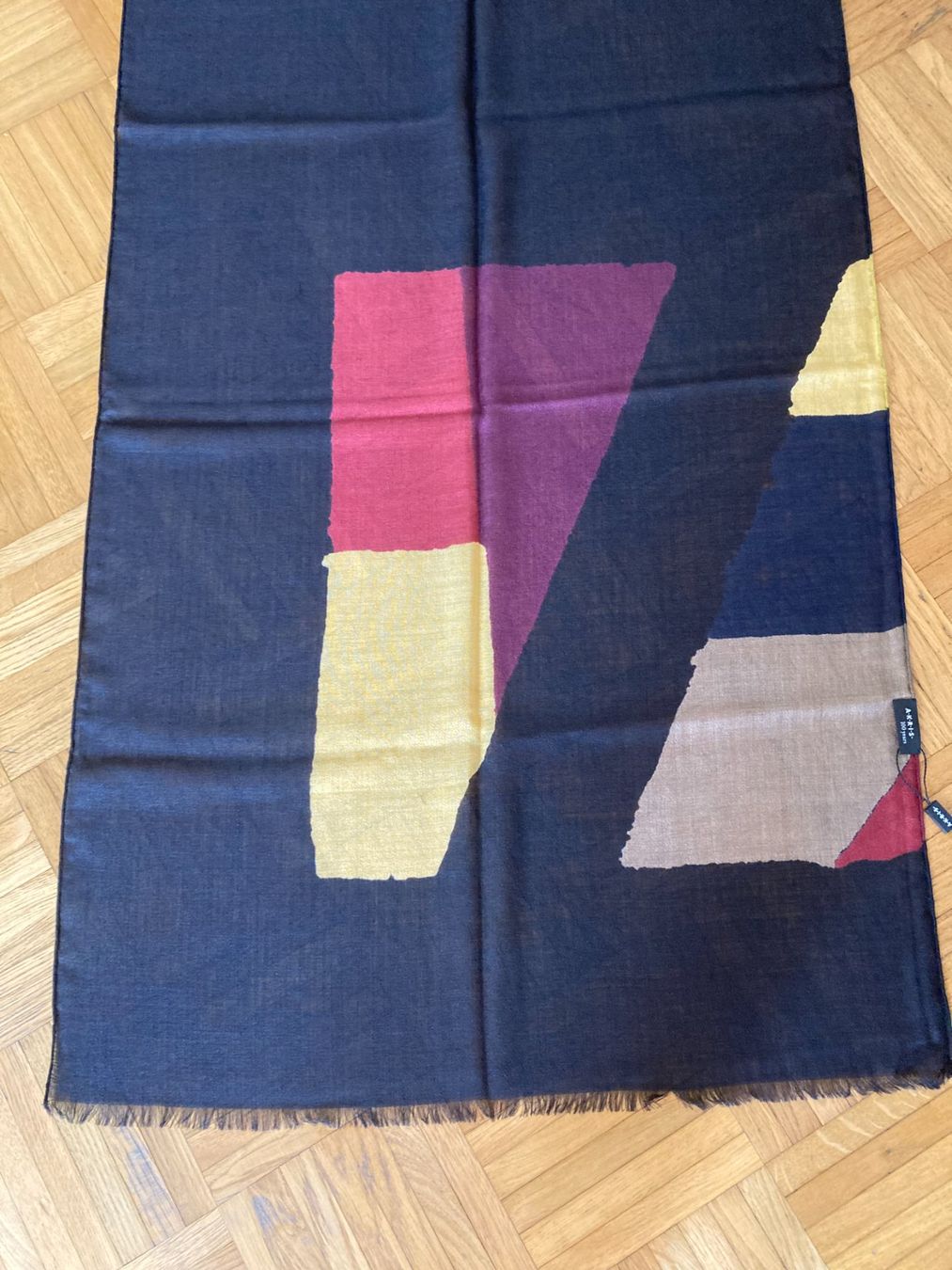 Akris Foulard & Sciarpe: Schicker Akris Schal – Nuovo e nell'imballaggio originale da Obfelden venduto da miau68 1