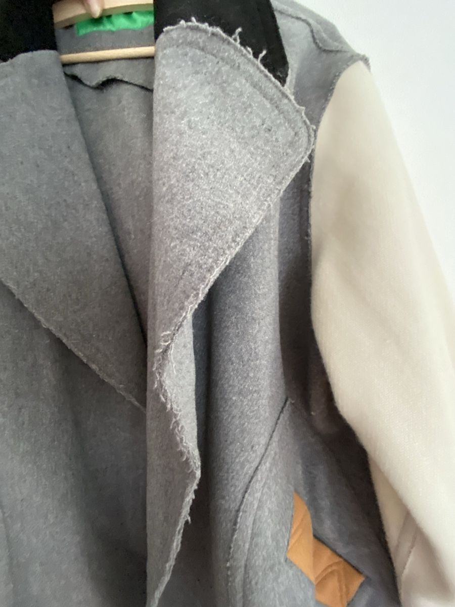 Benetton Cappotti: Wollmantel – Usato da Brig venduto da jch_rq8z 1