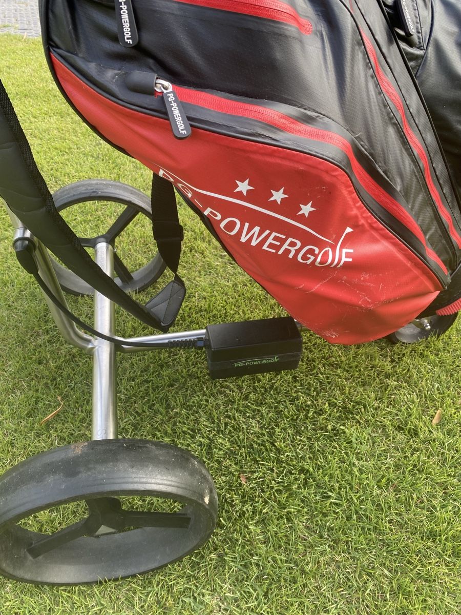 Schläger & Sets: Elektrischer Hightech Golfcaddy plus Bag – Gebraucht aus Cham von ThomSel 1