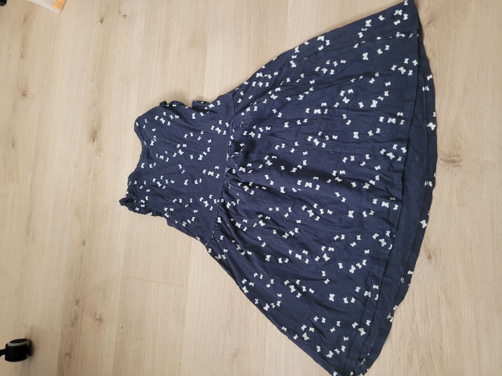 Robes et jupes: Kleid Gr. 134/140 – D'occasion à Lupsingen par sta_wgg5 3