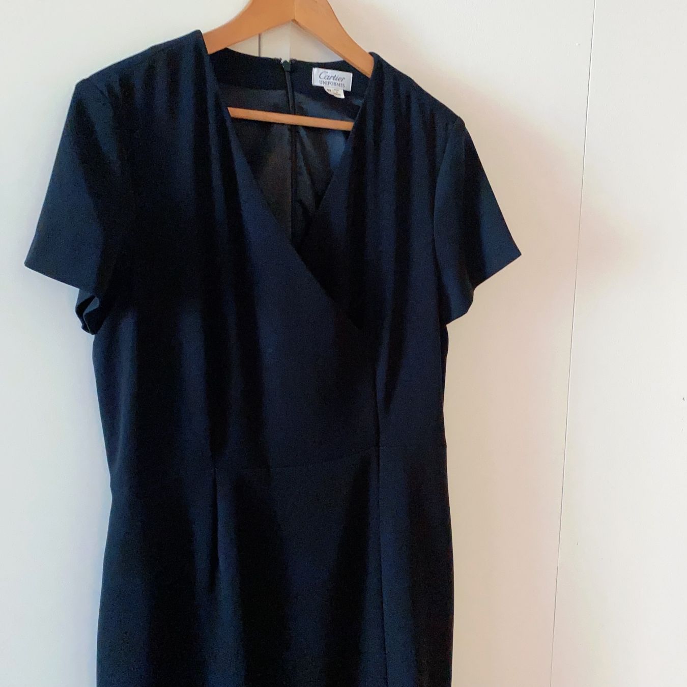Vestiti: Schwarzes Sommerkleid, elegantes Wickeldesign – Nuovo (secondo la descrizione) da Luzern venduto da Sommer_26 3
