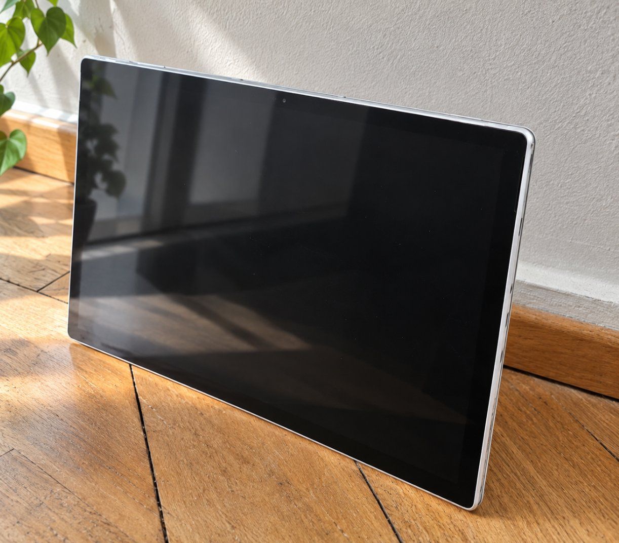 Microsoft Tablettes PC: Microsoft Surface Book 3 15" – Display/Tablet, Model 1899 – D'occasion à Basel par easylizi8