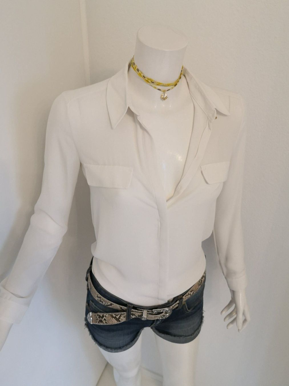 Mango Camicette: 🤩MANGO BLUSE ECRU NEU & D&G P. – Nuovo (secondo la descrizione) da Olten venduto da Naja-Twins-Twins 2