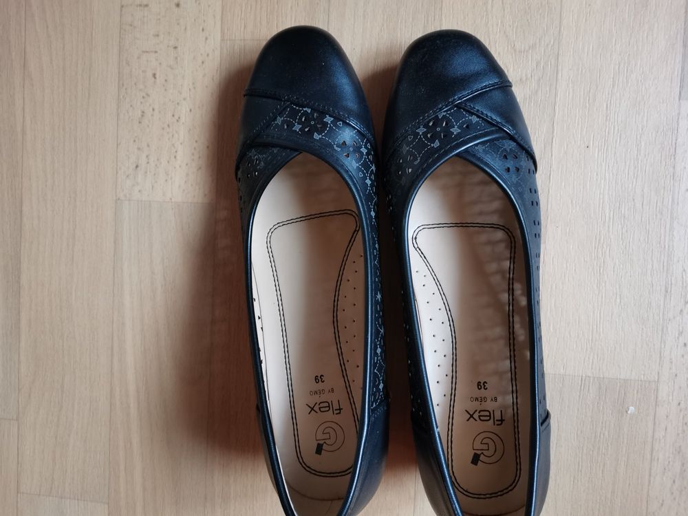 Chaussures Plates Noires Erynn Taille 39 - Neuves Avec étiquettes