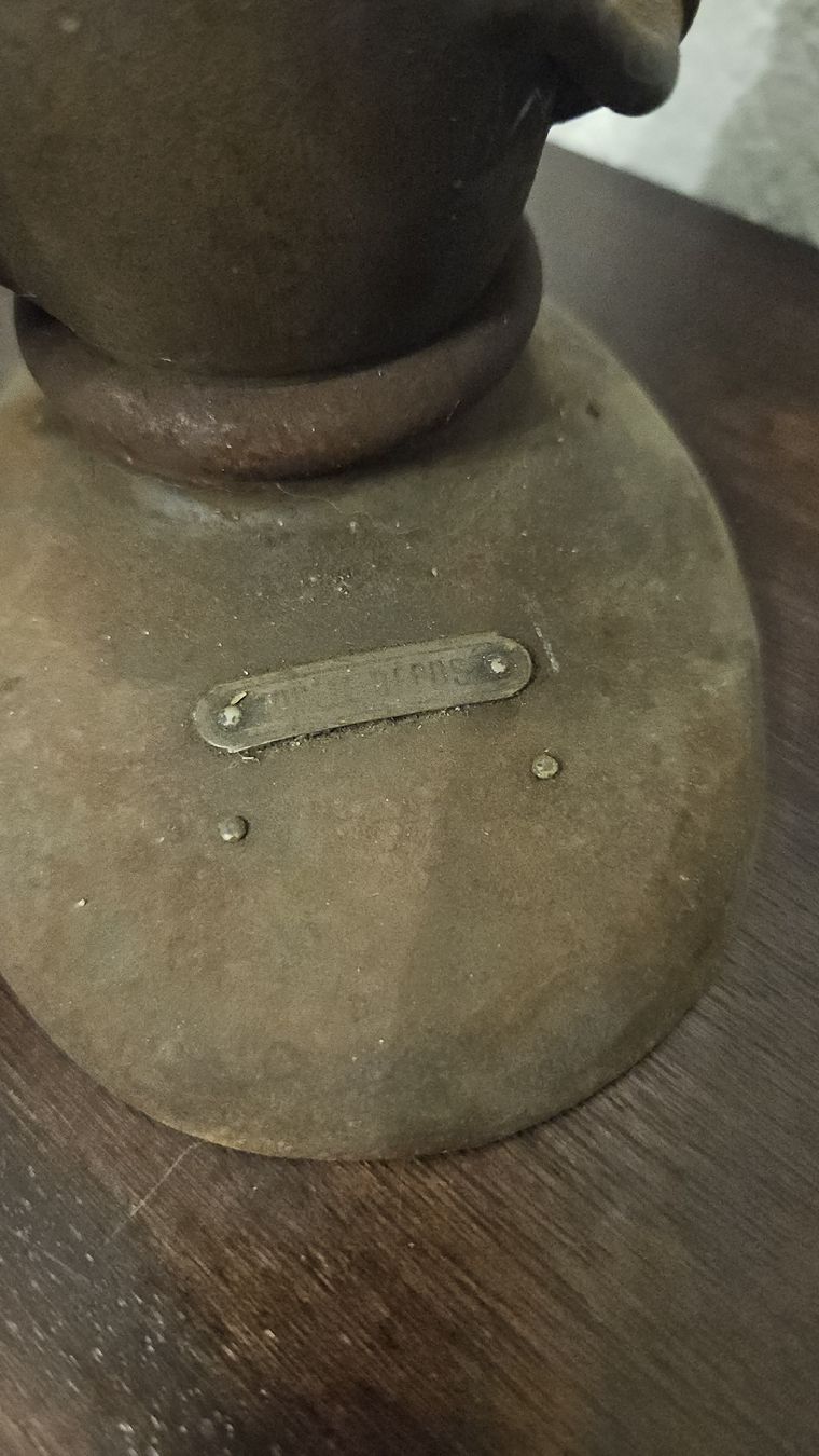 Tutte le macchine: Machine à percer ancienne "MODELE DEPOSE" à manivelle – Usato da La Chaux-de-Fonds venduto da exup-51 4