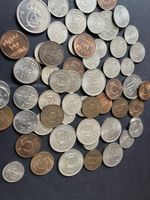 Münzen von Schweden25 und 50 Ore
