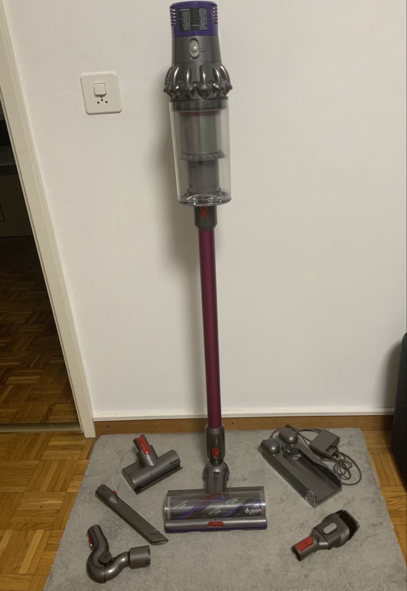 Dyson Aspirapolveri & Accessori: Aspirateur Dyson V10 – Usato da Lausanne venduto da cjrrviseu 2