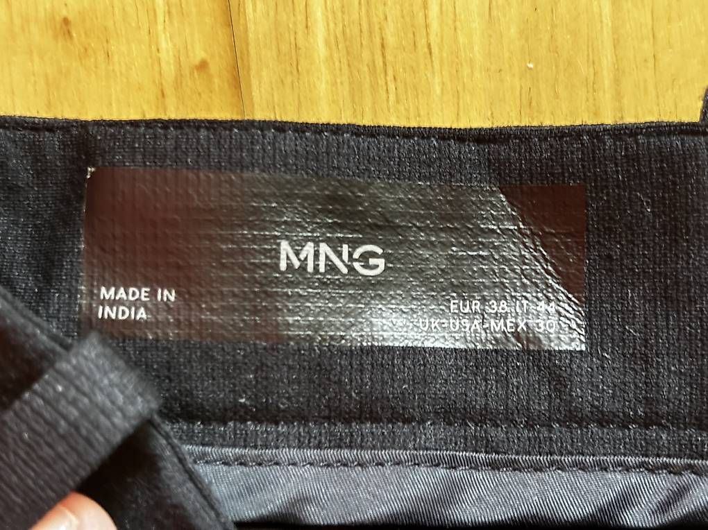 Pantaloni: Schöne Stoffhose schwarz – Usato da Neftenbach venduto da Baeumel 2
