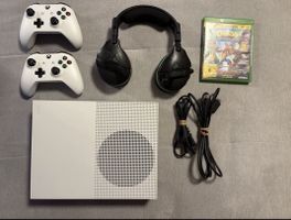 Xbox One S mit Zubehör, 2 Games & Headset, top Zustand.