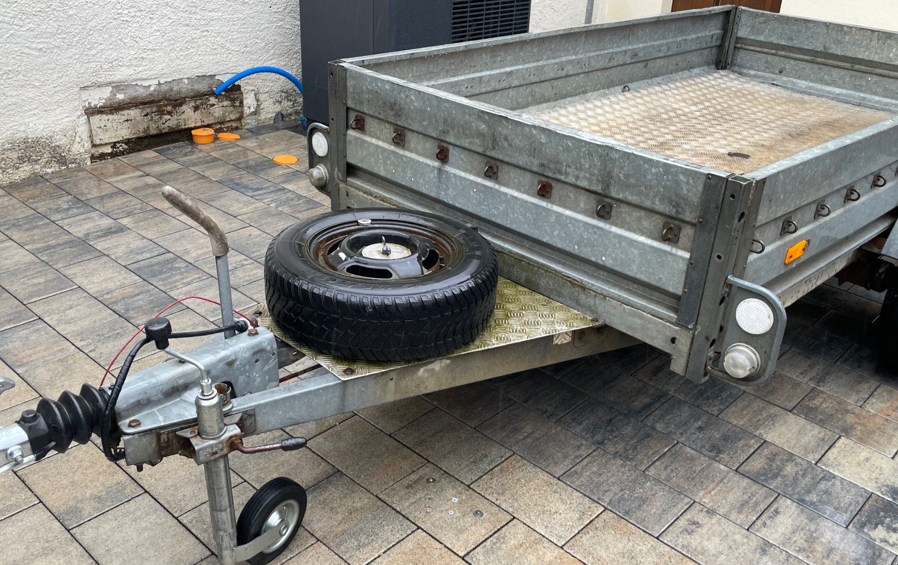 Stüssy Anhänger: Anhänger Trailer Stüssi P 1000 – Gebraucht aus Wegenstetten von autodienstleistungen 2