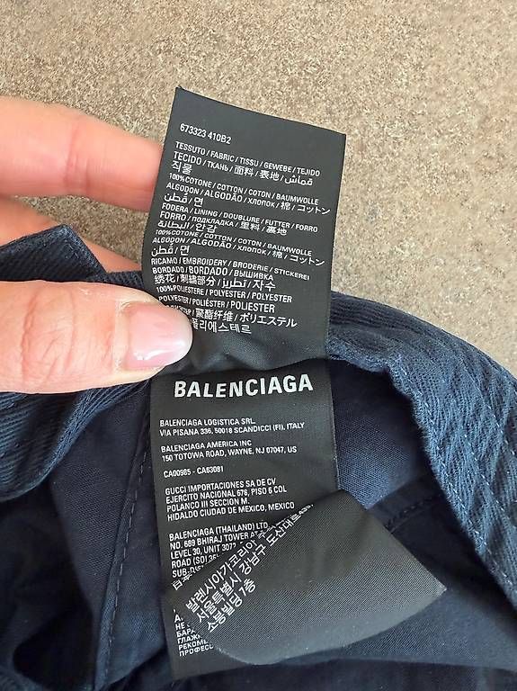 Balenciaga Copricapi, berretti & cappellini: Casquette Balenciaga – Usato da St. Urban venduto da dju_lila 4