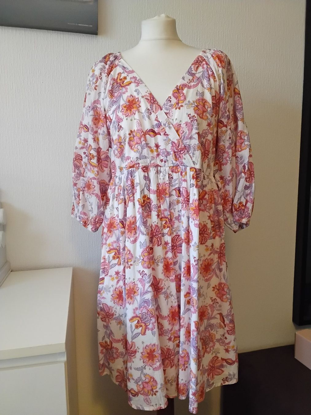 C&A Kleider: Robe imprimée fleuri blanche C&A T38 – Neu (gemäss Beschreibung) aus Chêne-Bourg von Fio994