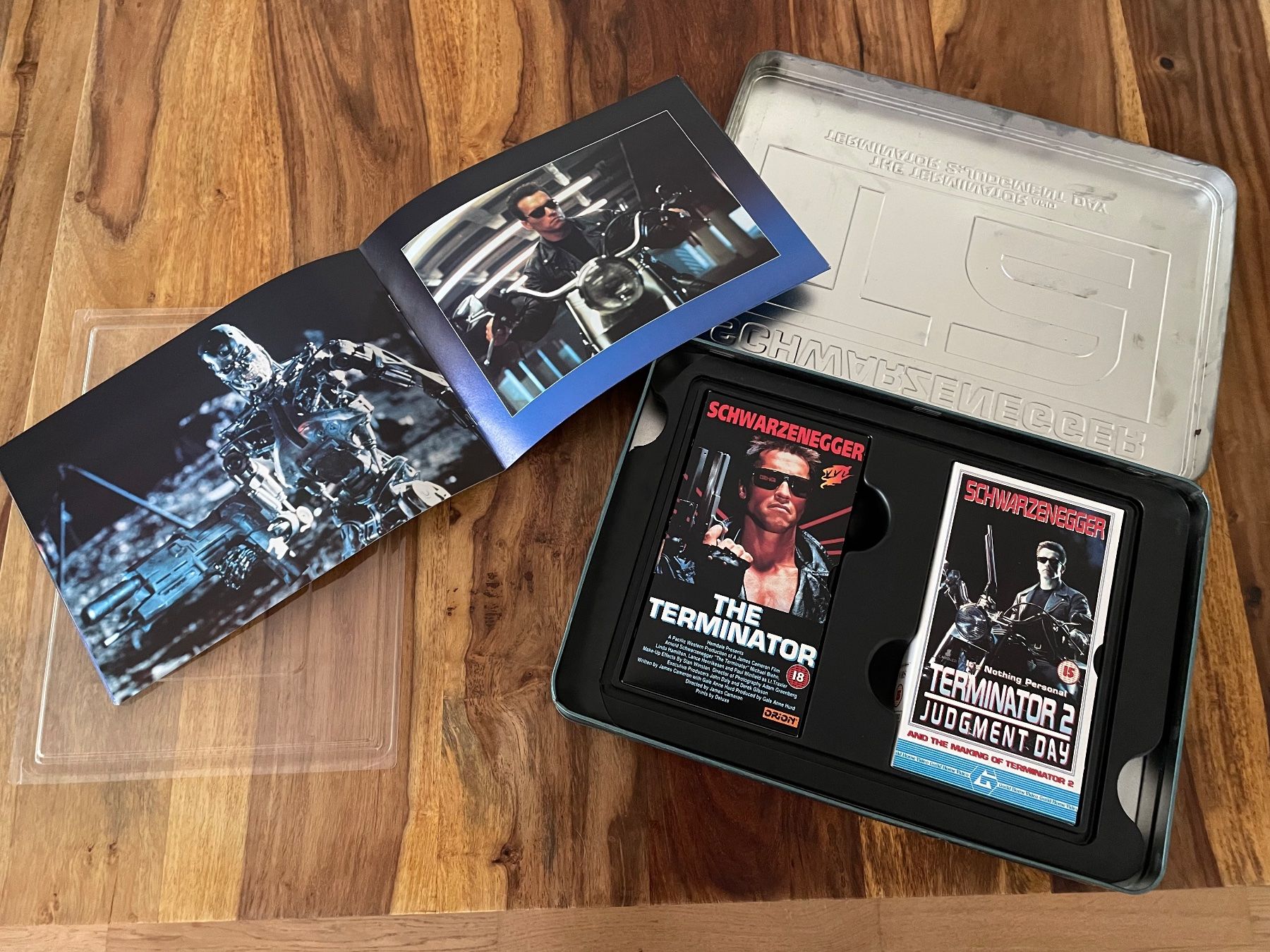 Alle VHS: Terminator Filme VHS Videokassette Deluxe Box PAL – Gebraucht aus Schliern b. Köniz von