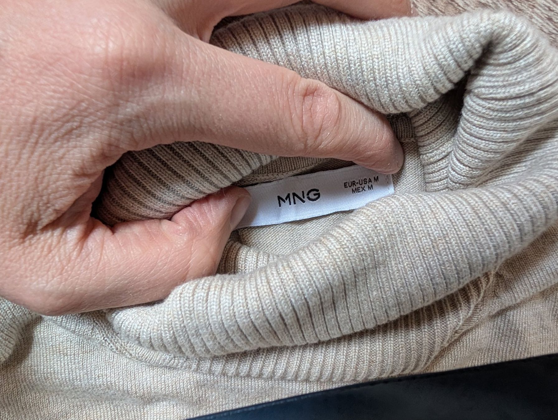 Mango Pullover & Sweatshirts: Turtleneck Mango M – Gebraucht aus Zermatt von msz_nb9h 1