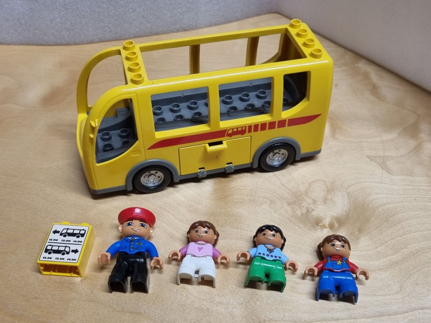 Lego Kit di costruzioni: LEGO Duplo Schulbus – Usato da Basadingen venduto da tot_59zf