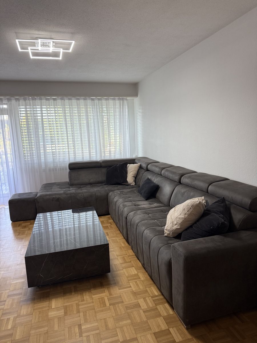 Divani: Ecksofa anthrazit 350x210cm mit Hocker gut erhalten – Usato da Winterthur venduto da fij_f65r 3