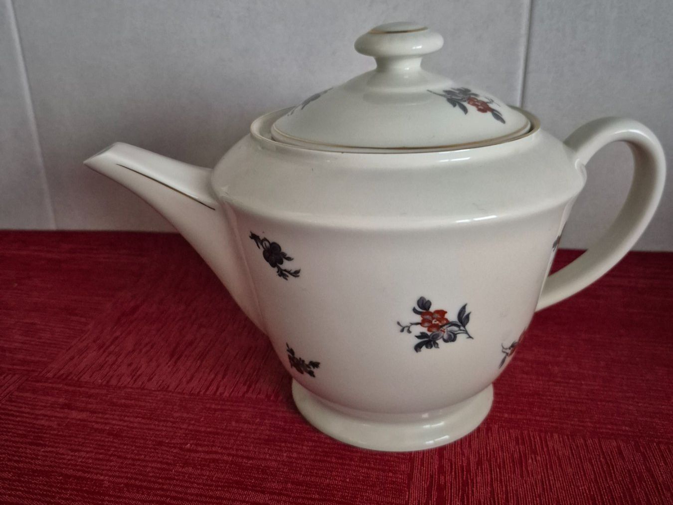 Théières: Théière Langenthal Vintage C65 – D'occasion à Fully par tameab 2